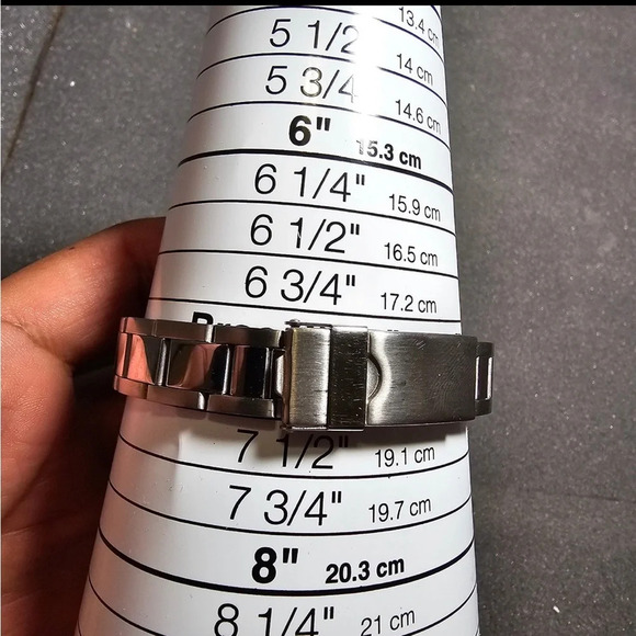 TFX By Bulova Ladies Quartz Watch Silver Tone White Date Just Dial Working - Picture 9 of 9